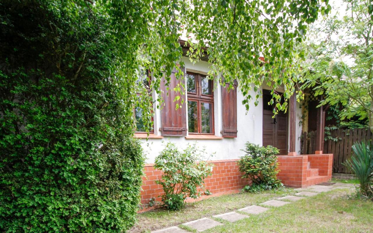 Вилла Apple Tree House Lubin  Экстерьер фото
